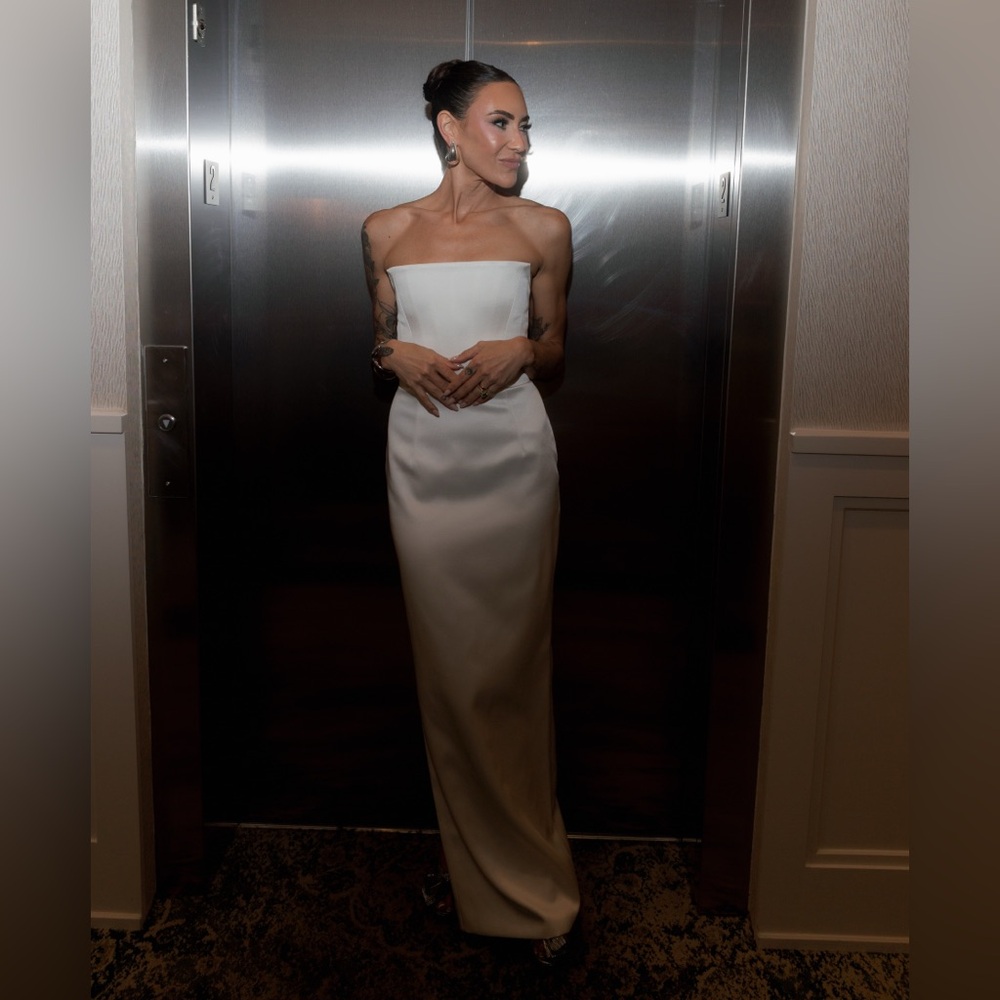 Bronx and Banco Florentina White Strapless Wedding Dress - Picture 6 of 16